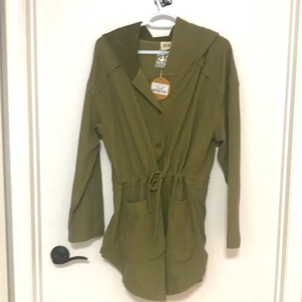 NWT Bibi Olive button up tie jacket